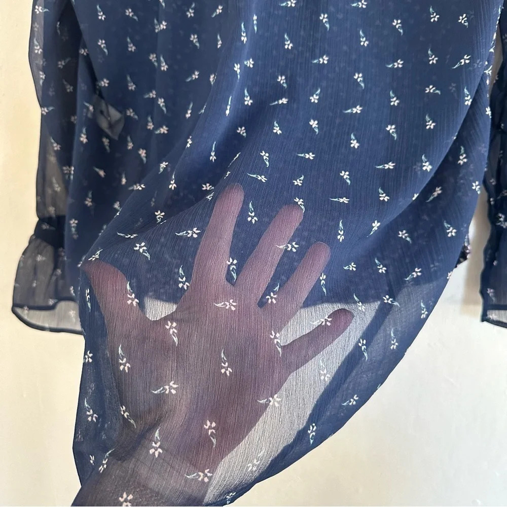 Lucky Brand Top Womens Size M Dark Blue Floral Boho Peasant Button Flowy Blouse - Picture 9 of 13